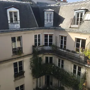 6 París