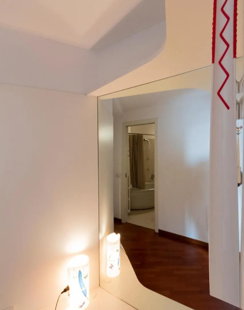 Anfiteatro Apartment In Brera Milán